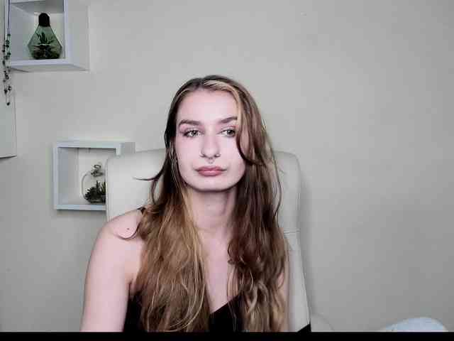 HotNina19 webcam