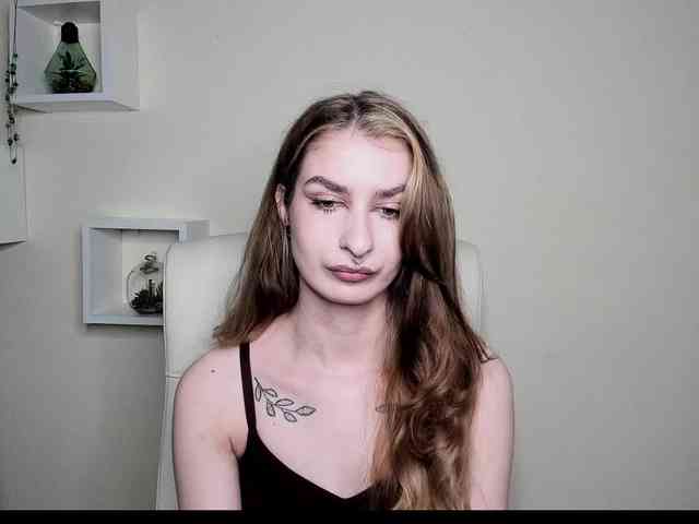 HotNina19 webcam