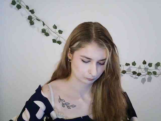 HotNina19 webcam