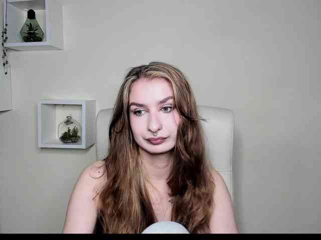 HotNina19 webcam