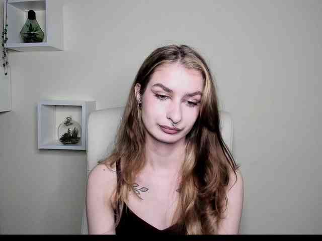 HotNina19 webcam