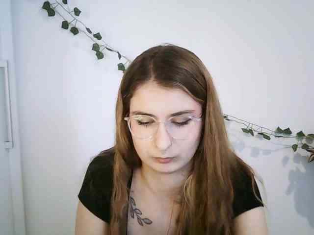 HotNina19 webcam