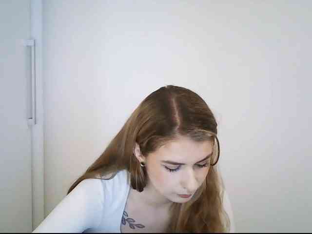 HotNina19 webcam