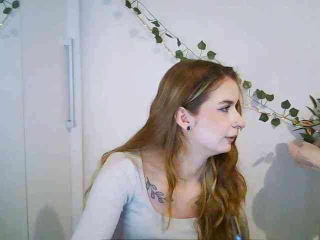 HotNina19 webcam