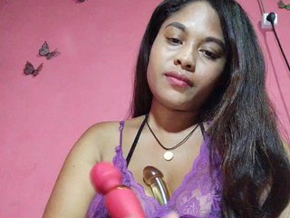 Brendah23's Live Webcam