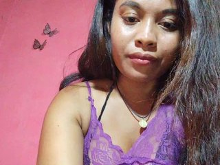 Brendah23's Live Webcam