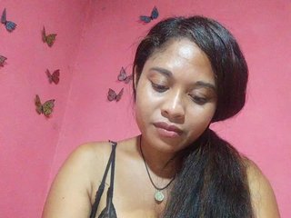 Brendah23's Live Webcam