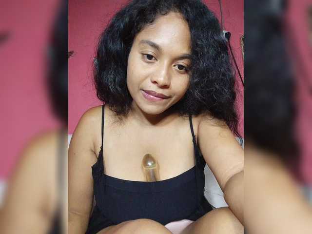 Brendah23's BongaCams show and profile