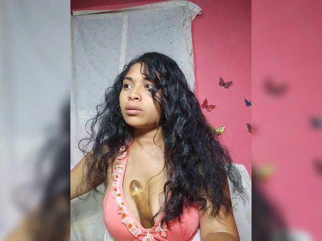 Brendah23's BongaCams show and profile