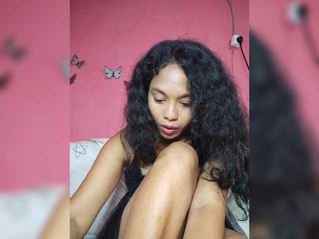 Brendah23's BongaCams show and profile