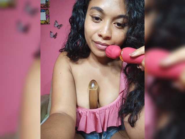 Brendah23's BongaCams show and profile