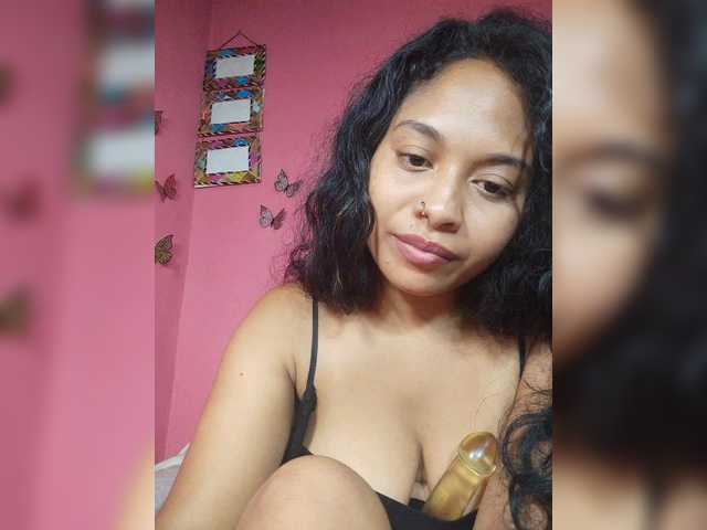 Brendah23's BongaCams show and profile