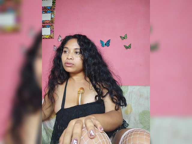 Brendah23's BongaCams show and profile