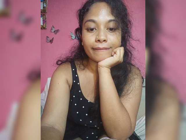 Brendah23's BongaCams show and profile