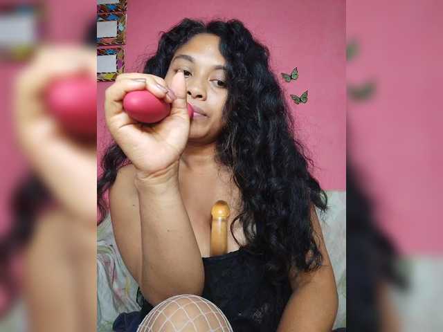 Brendah23's BongaCams show and profile