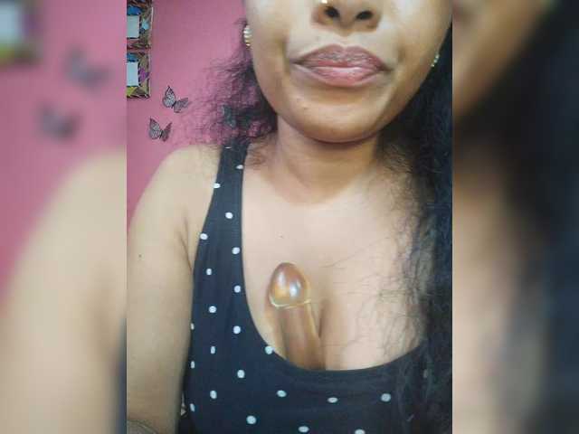 Brendah23's BongaCams show and profile