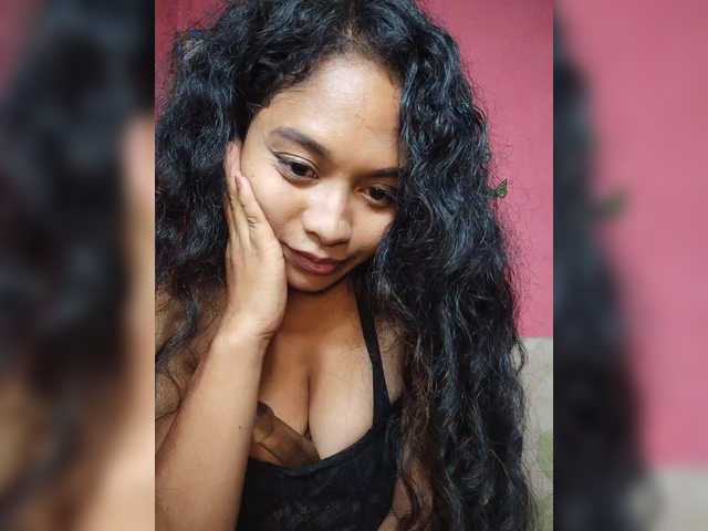 Brendah23's BongaCams show and profile