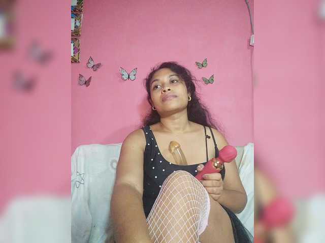 Brendah23's BongaCams show and profile