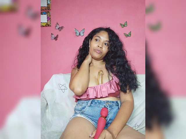 Brendah23, une amatrice française avec qui discuter et avoir du sexe