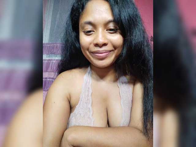 Brendah23's BongaCams show and profile