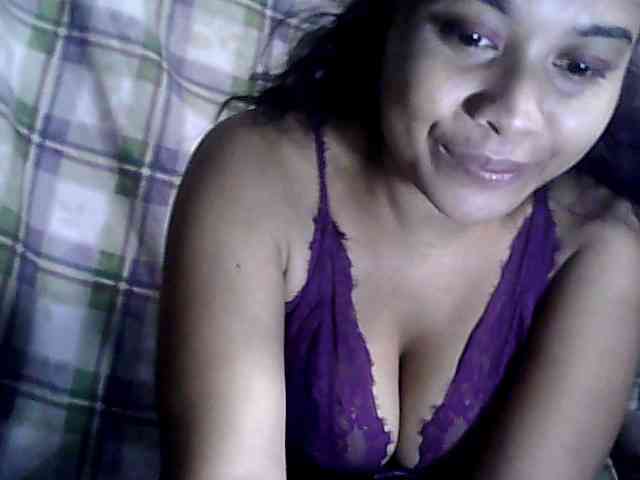 Brendah23 webcam