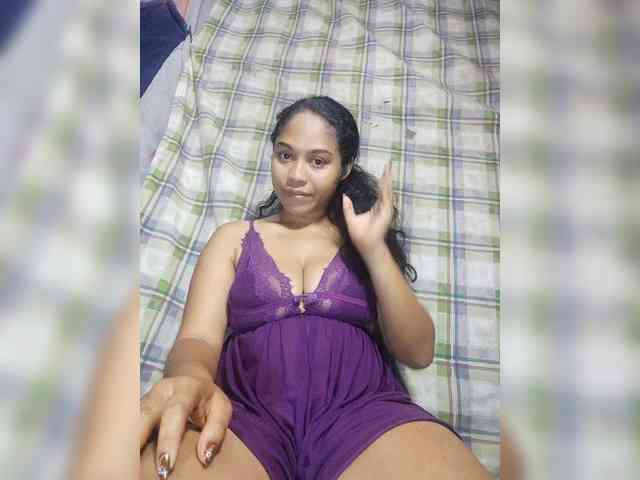 Brendah23 webcam