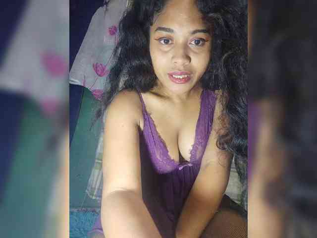Brendah23 webcam
