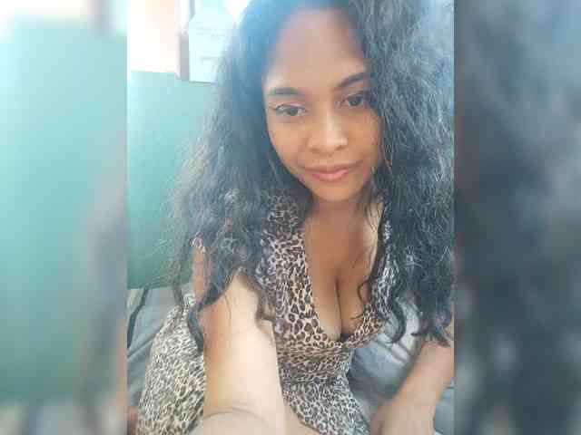 Brendah23 webcam