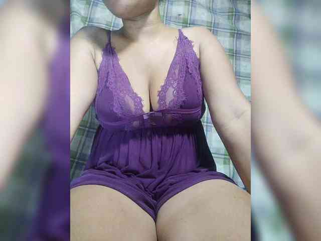 Brendah23 webcam