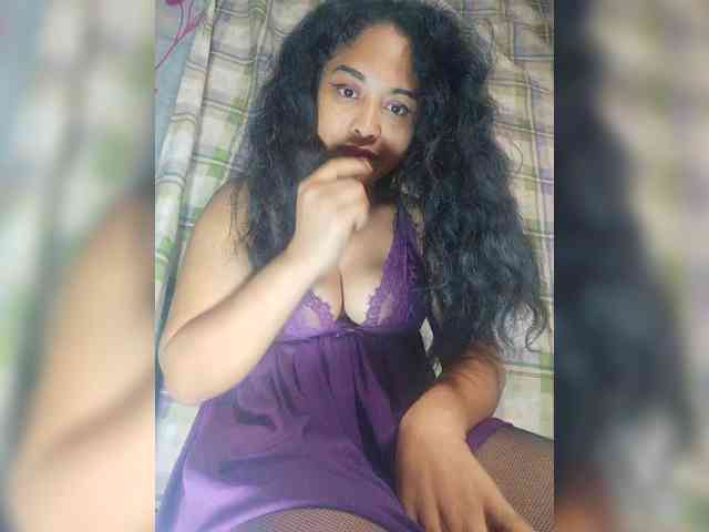 Brendah23 webcam