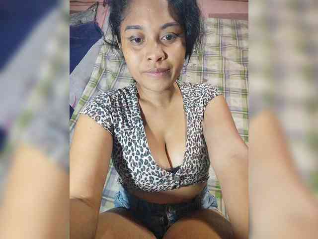 Brendah23 webcam