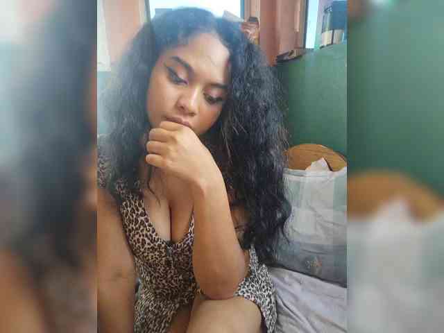 Brendah23 webcam