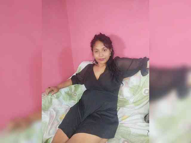 Brendah23 Live Webcam on BongaCams