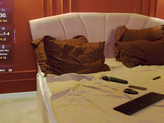 OliviaBliss Porn Show