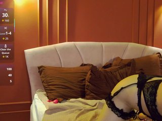 OliviaBliss Porn Show