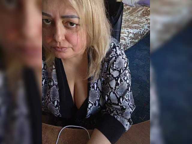 BigMilf from BongaCams