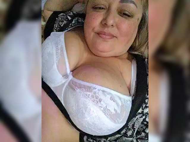 BigMilf's BongaCams show and profile