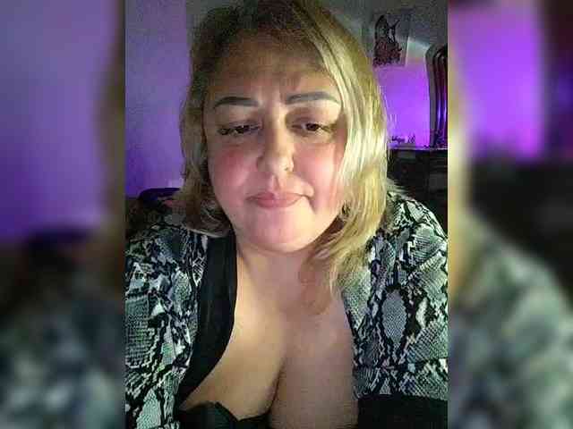 BigMilf webcam