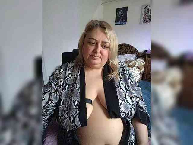 BigMilf webcam