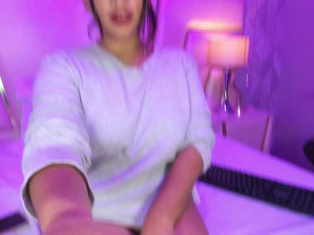 HatsaJones from BongaCams