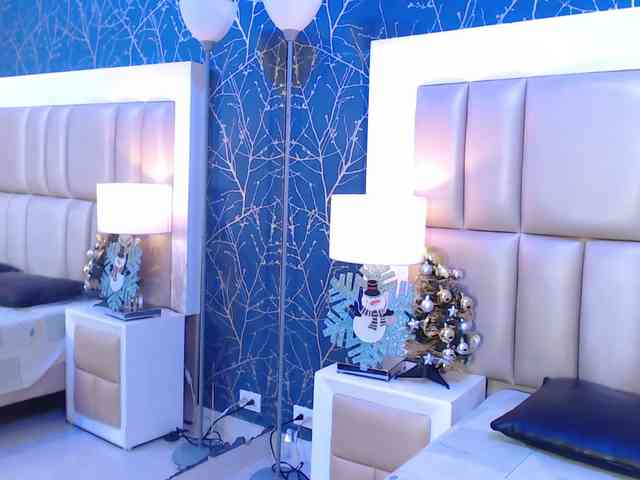 VioletPons Live Webcam on BongaCams