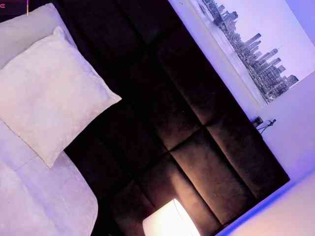 Ana-Paula23 Live Webcam on BongaCams