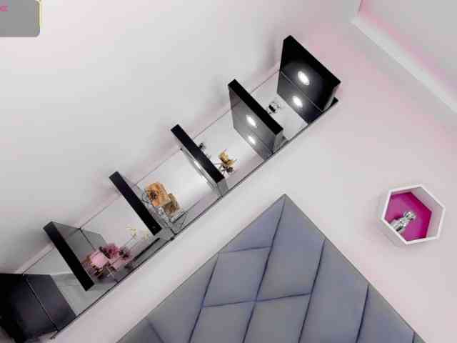 Amira-Ember Live Webcam on BongaCams