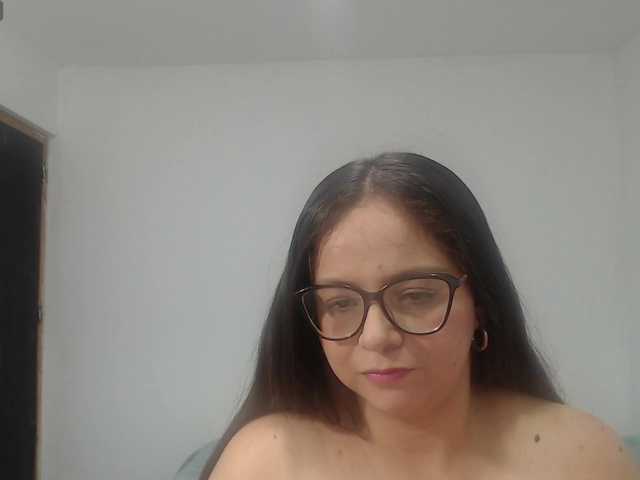 Kimberly96's BongaCams show and profile