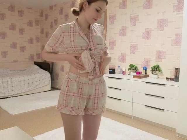 MaxieDungy's BongaCams show and profile