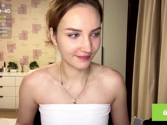 le modèle MaxieDungy est en webcam porno dans un show sur le site bongacams, il possède les tags suivants: White/Caucasian,Redhead,Shaved