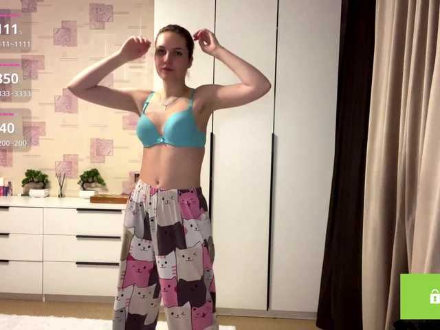 MaxieDungy's BongaCams show and profile