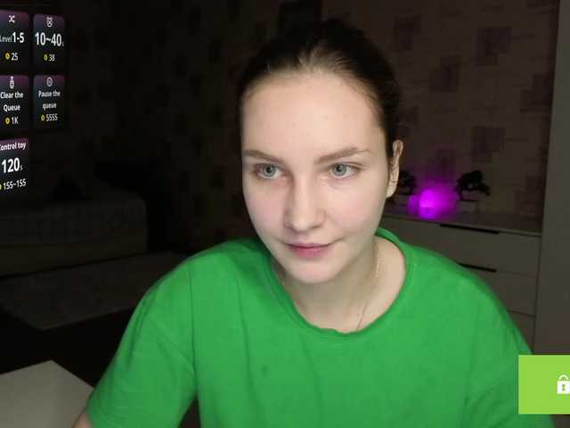 MaxieDungy's BongaCams show and profile