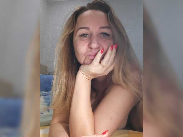 go to chat with MARIA777A