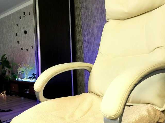 NikaStill's BongaCams show and profile